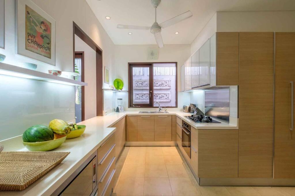 Kejora Beachfront Estate Sanur -Stunning Villa Eleven Exterior photo