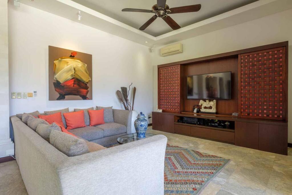 Kejora Beachfront Estate Sanur -Stunning Villa Eleven Exterior photo