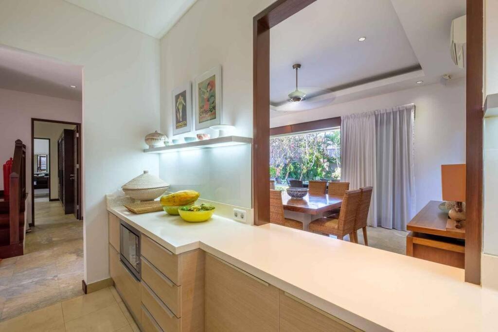 Kejora Beachfront Estate Sanur -Stunning Villa Eleven Exterior photo
